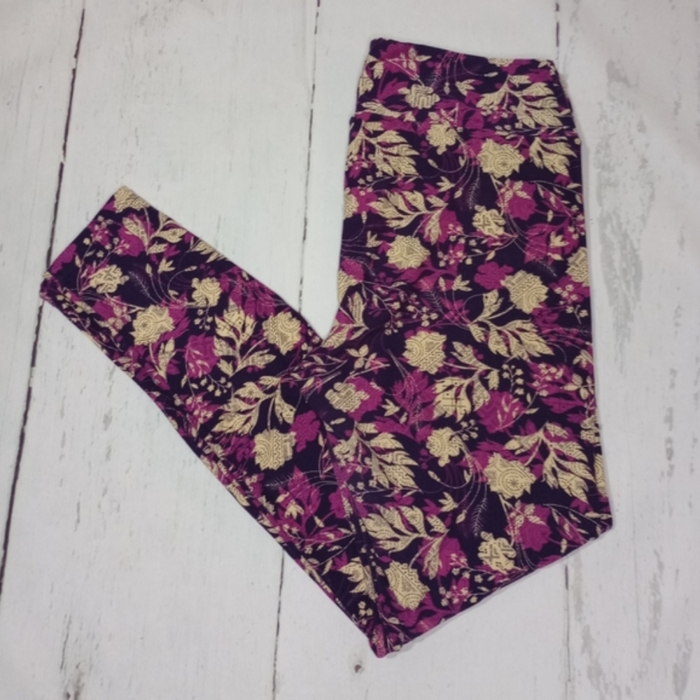 LULAROE Tall and Curvy Purple Leaf Print